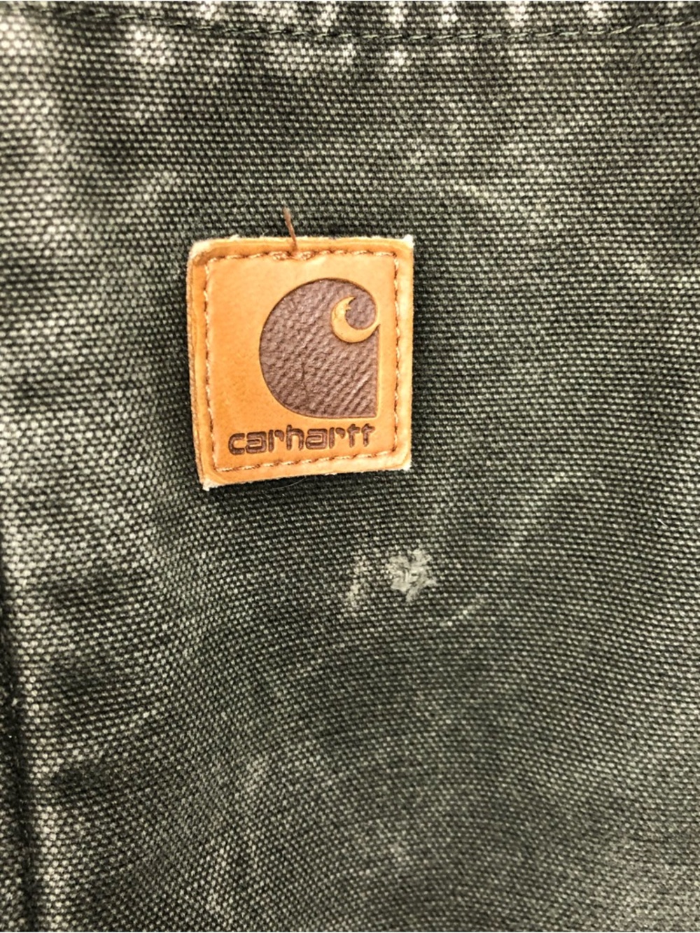 Vintage Men’s Carhartt Duck Jacket with Hood and Leather Logo Patch - Picture 4 of 11